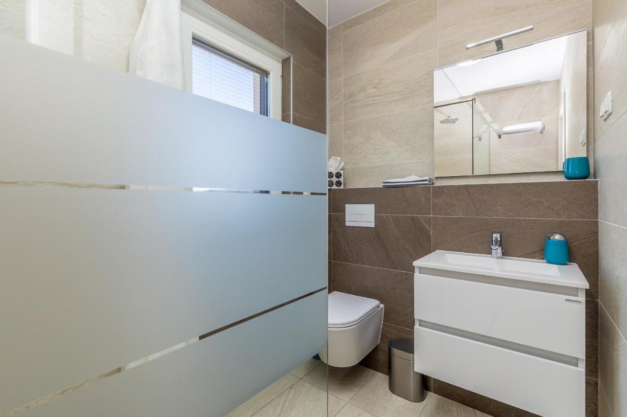 Apartments Luca Крк Экстерьер фото