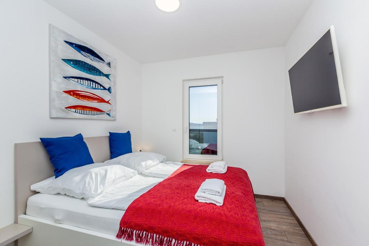 Apartments Luca Крк Экстерьер фото