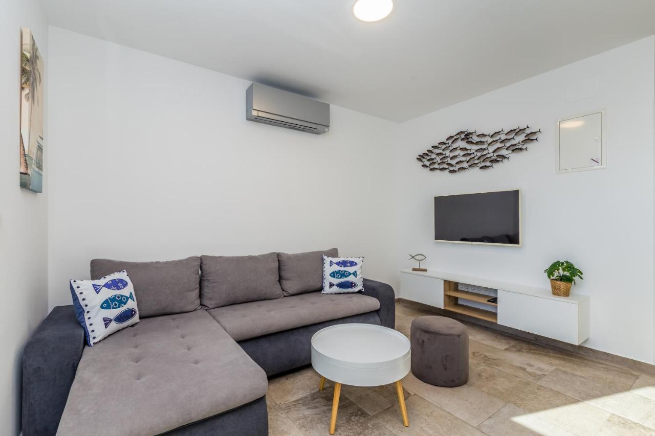 Apartments Luca Крк Экстерьер фото